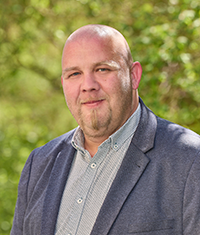 Denis Knauthe