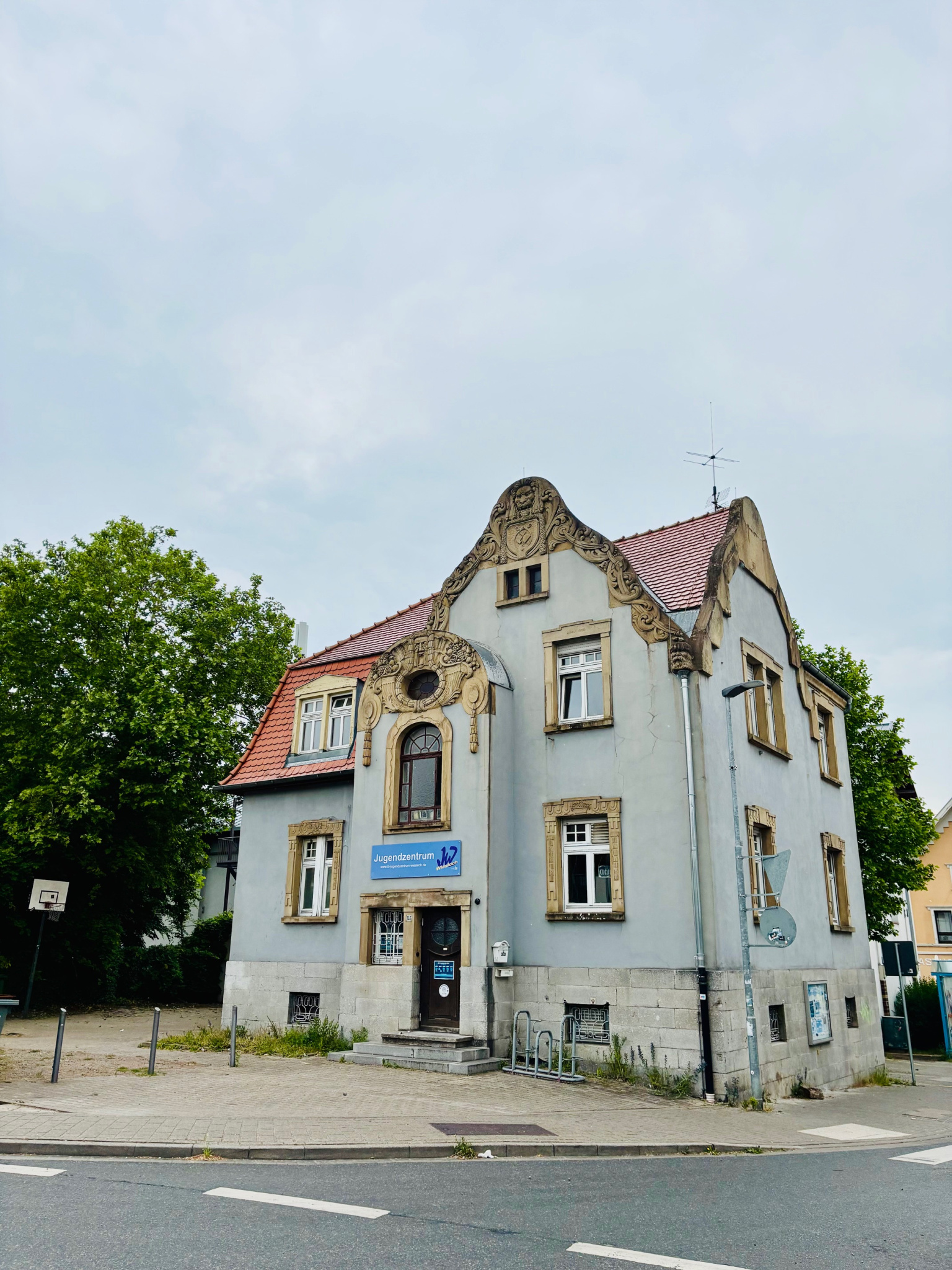 Keine Bildbeschreibung verfügbar