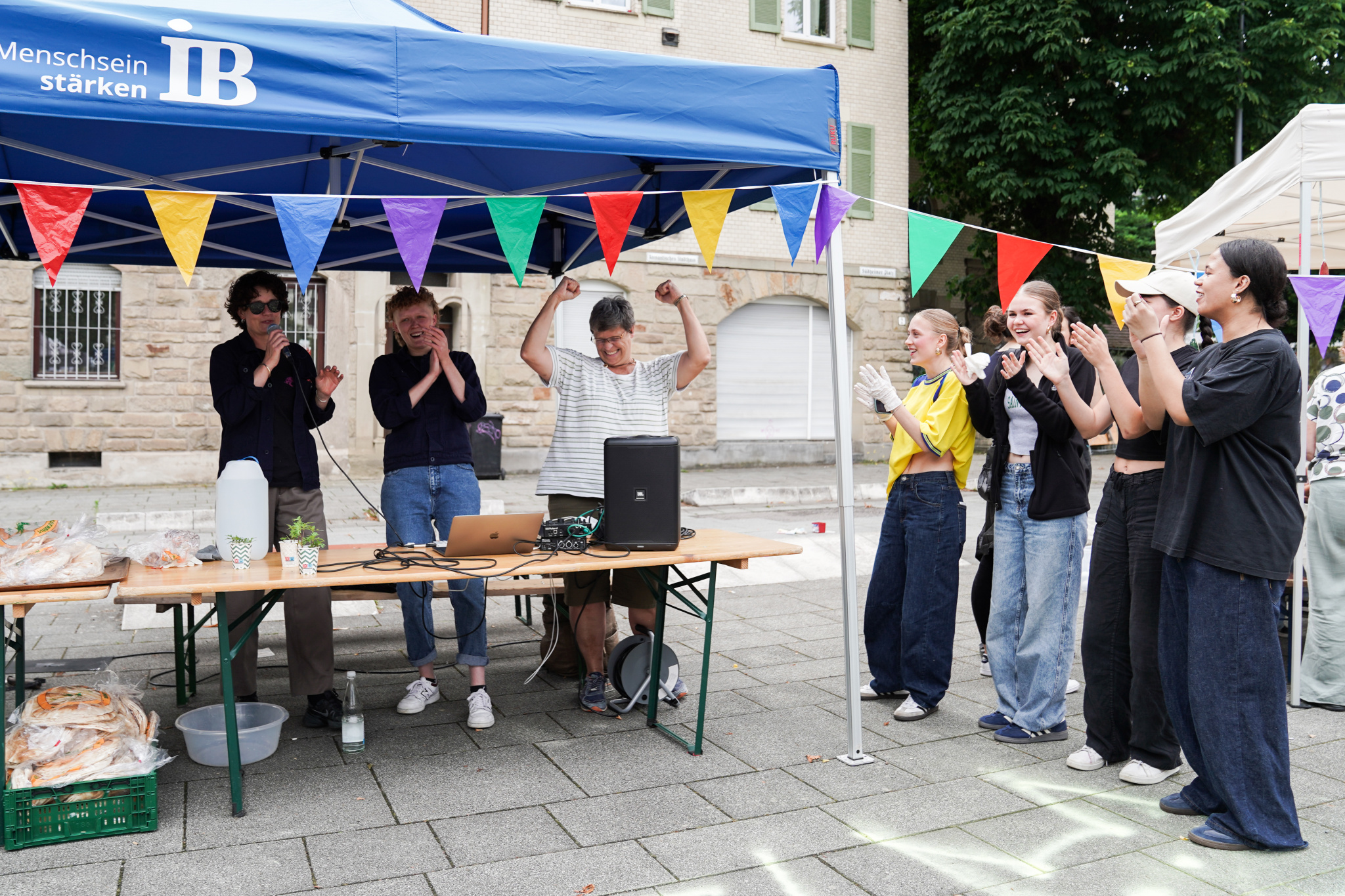 Keine Bildbeschreibung verfügbar