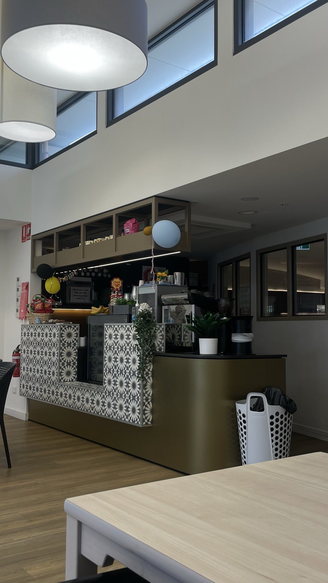 Keine Bildbeschreibung verfügbar